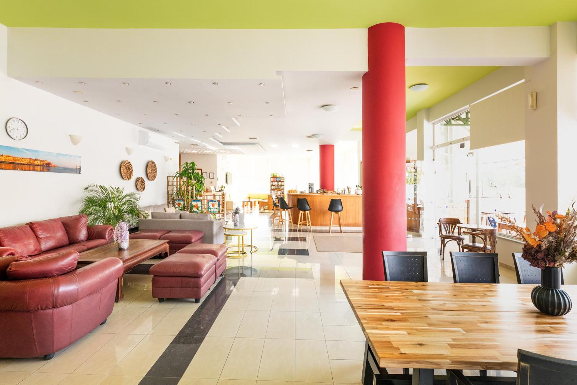Pegasus Hotel ستالوس المظهر الخارجي الصورة